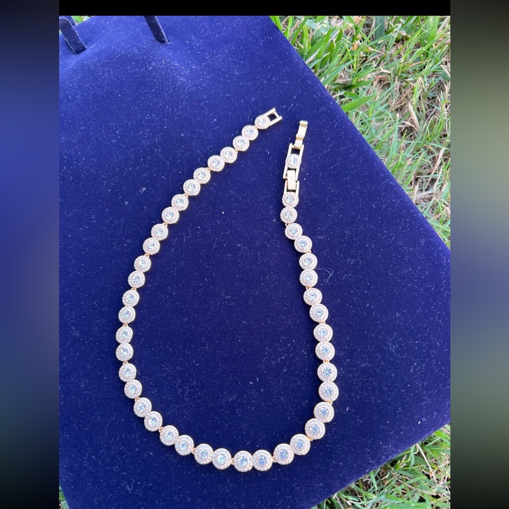 - 14KT Gold Plated swarovski elements necklace - not swan stamped - Picture 12 of 13